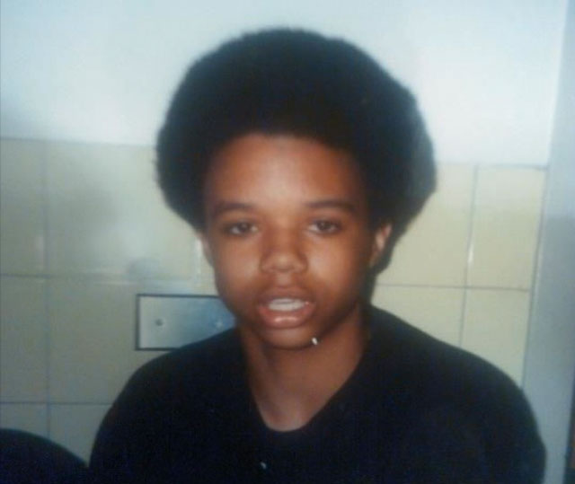Jetzt ist ein Kinderfoto von Phil Ivey (37) aufgetaucht und die zeigen den jungen Pokerspieler bevor er berühmt wurde!